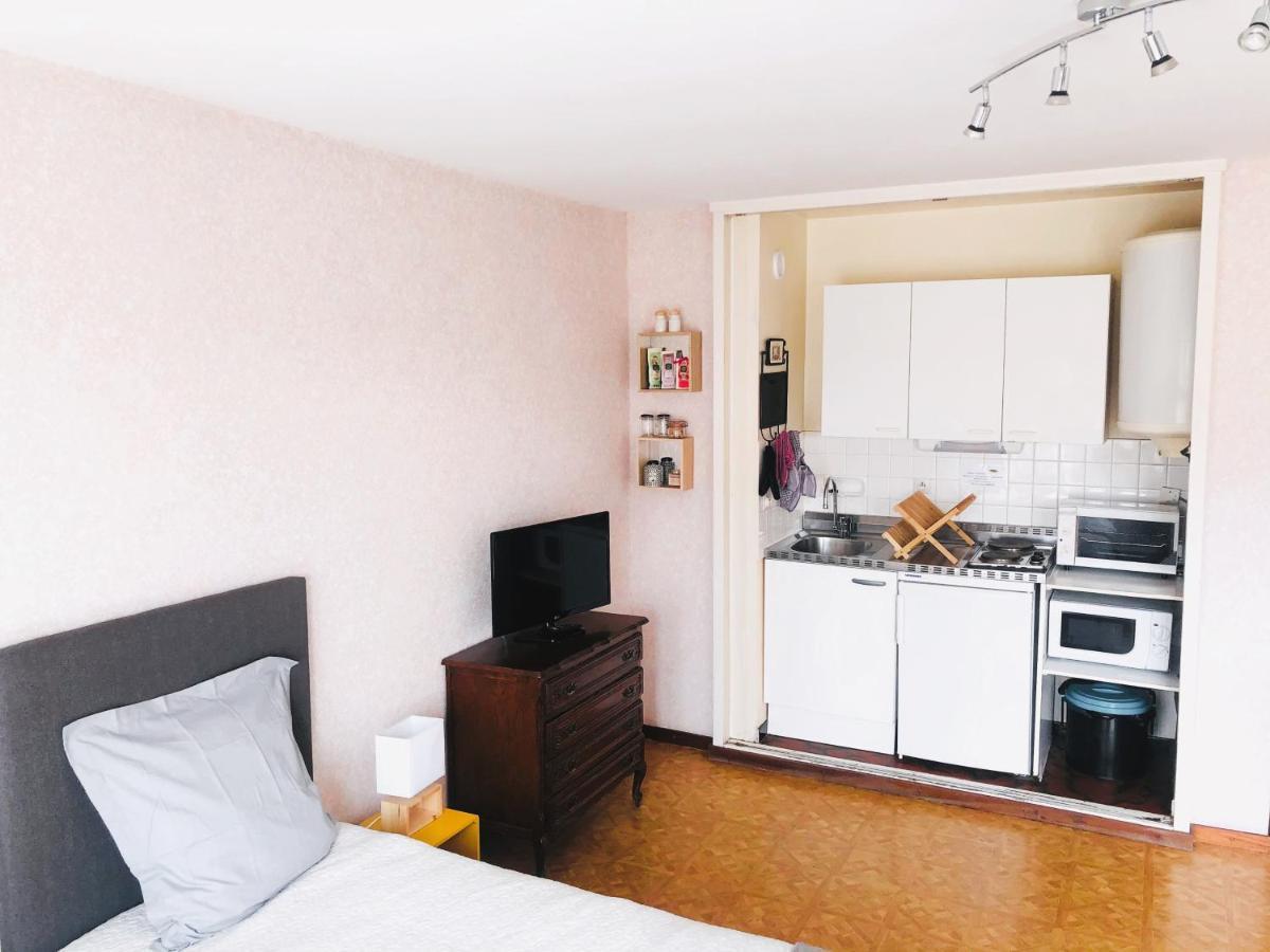 Apartamento Paisible studio avec agréable loggia et vue dégagée Aix-les-Bains Exterior foto